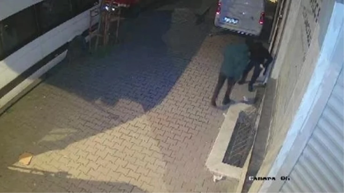 Küçükçekmece’de kuyumcuyu soymaya çalışan hırsızların hesabı tutmadı