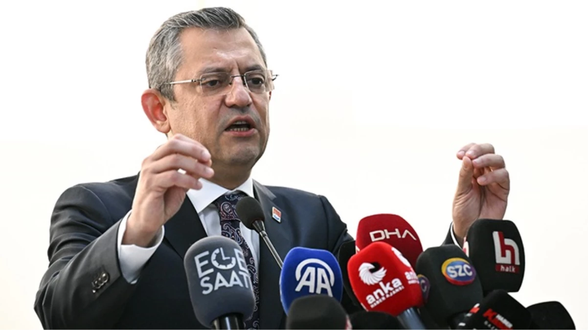 Özgür Özel’den Cumhurbaşkanı Erdoğan’a 14 Ocak tepkisi: Bu siyaseten saygısızlıktır, görgüsüzlüktür