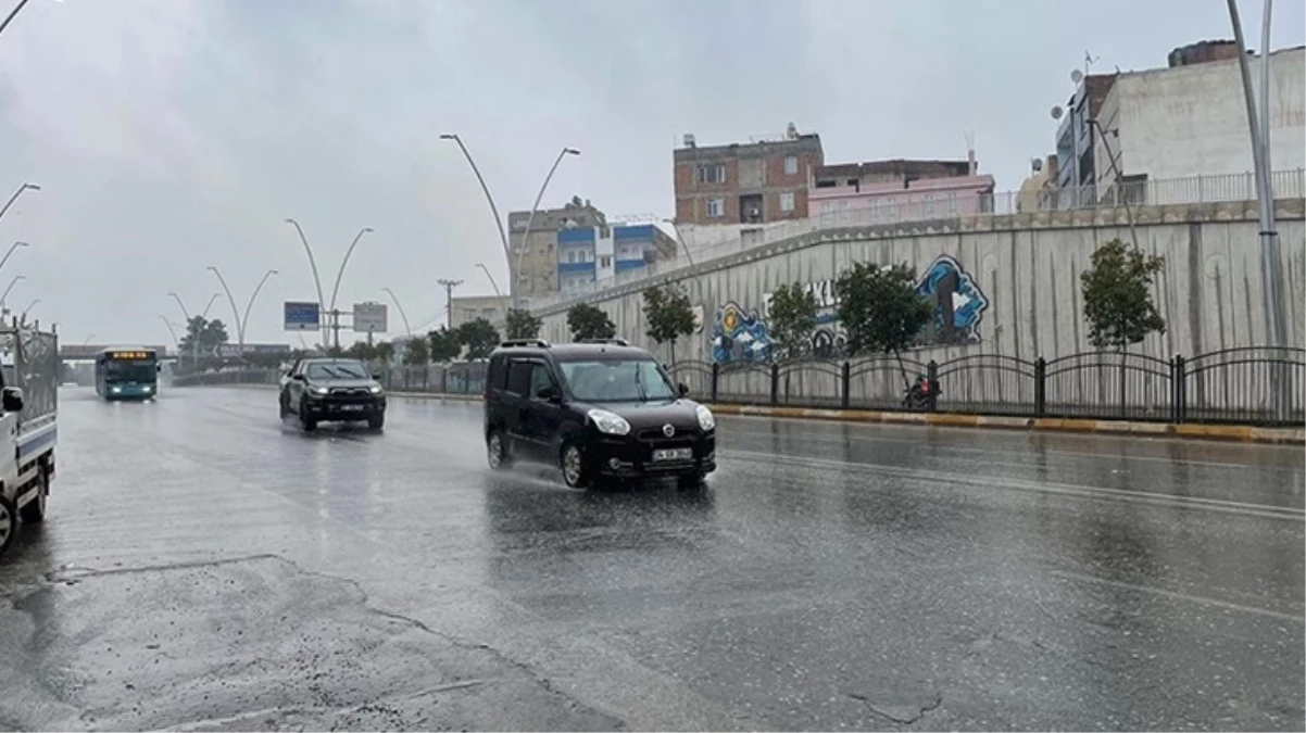 Şanlıurfa'da sağanak nedeniyle eğitime 1 gün ara verildi