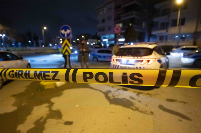 İstanbul'da kaymakamlık lojmanı önünde polislere ateş açan şüphelilerden biri tutuklandı