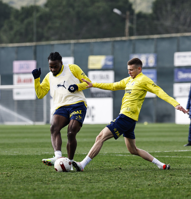 Fenerbahçelilerin kabusu bitmiyor! Hem Osayi hem de İrfan sakatlandı