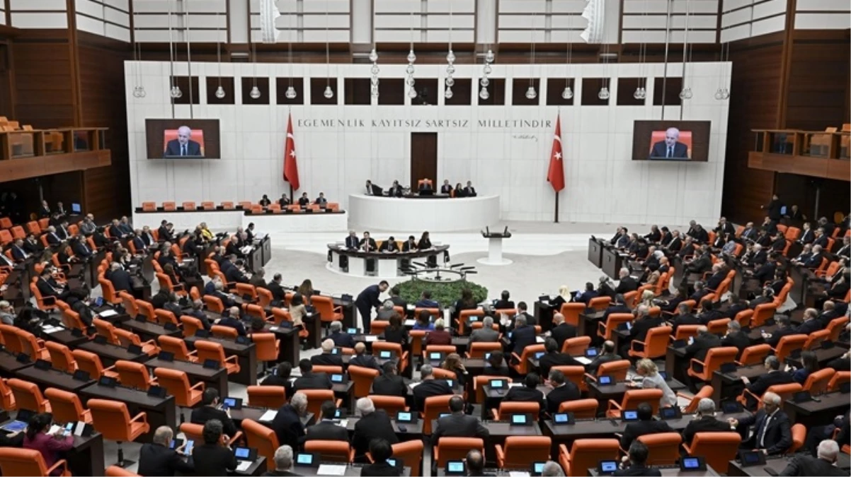 8. Yargı Paketi, Meclis’e sunuldu! Adli para cezalarının 1 günlük alt sınırı 100 TL, üst sınırı 500 TL’ye çıkarılacak