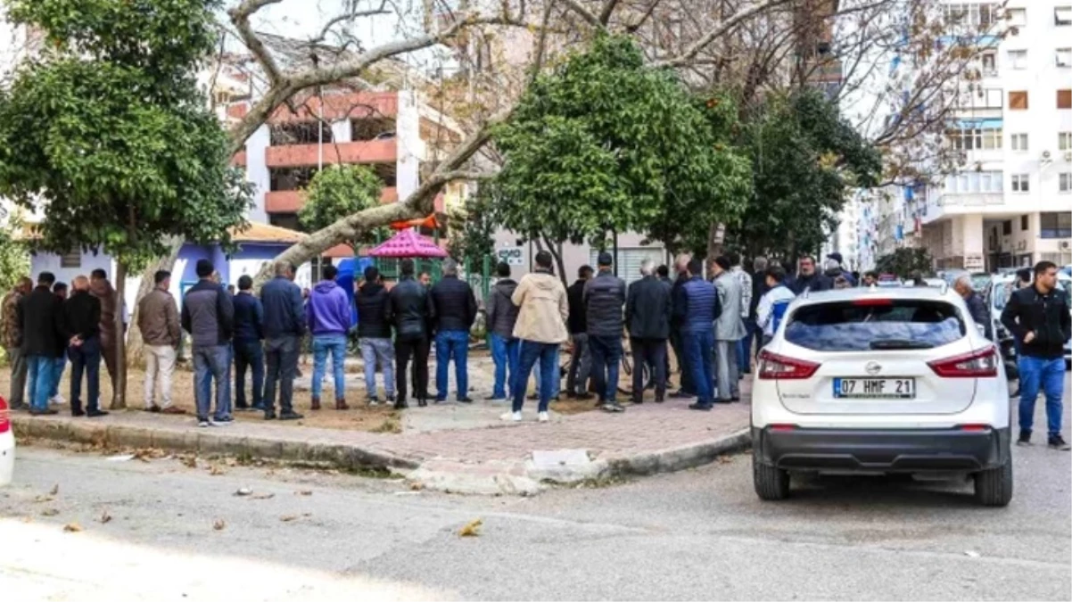 Sokakta yaşayan kişi parkta ölü bulundu, vatandaşların merakı pes dedirtti