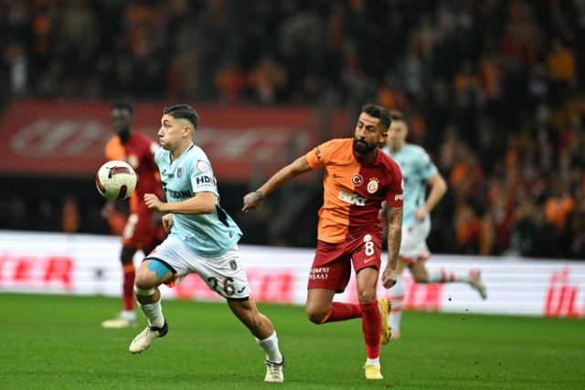 Aslan sahasında kükredi! Galatasaray, RAMS Başakşehir'i rahat geçti