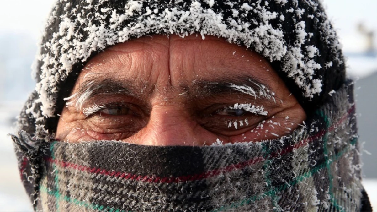 Türkiye’nin en soğuk yeri artık Çıldır! Eksi 33 derecede vatandaşın kirpiği bile dondu