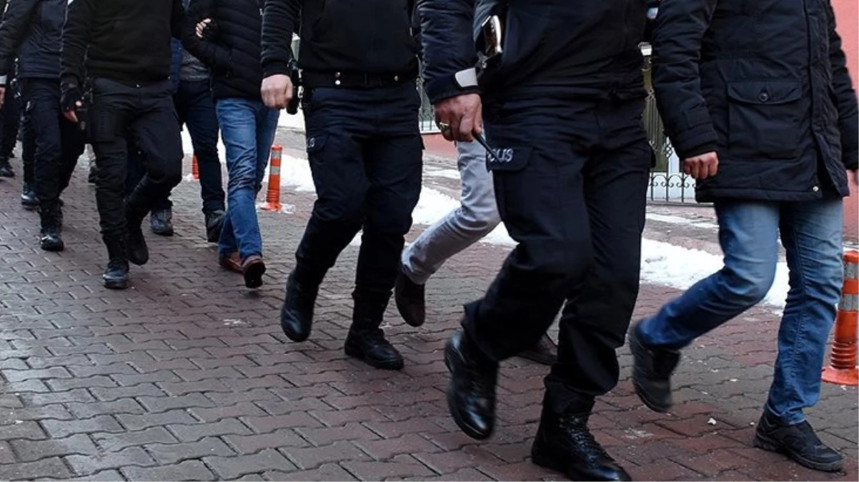 FETÖ’nün sınav yapılanmasına operasyon! 20 gözaltı