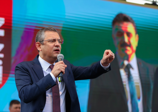 CHP lideri Özel: Lütfü Savaş'a bir alternatif geliştiremedik, son kararı yarın vereceğiz