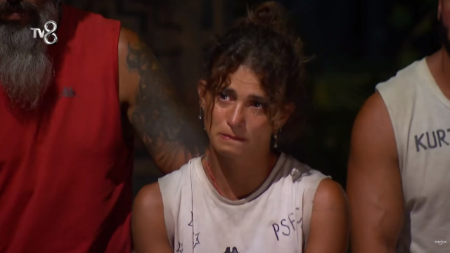 Survivor'da Sema'dan dayak yiyen Pınar'ın eşi ve kardeşi açtı ağzını yumdu gözünü