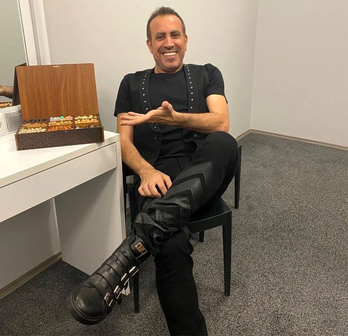 Haluk Levent’i dolandırıcılıkla suçlamıştı! Deniz Akkaya’ya 3,5 yıla kadar hapis talebi