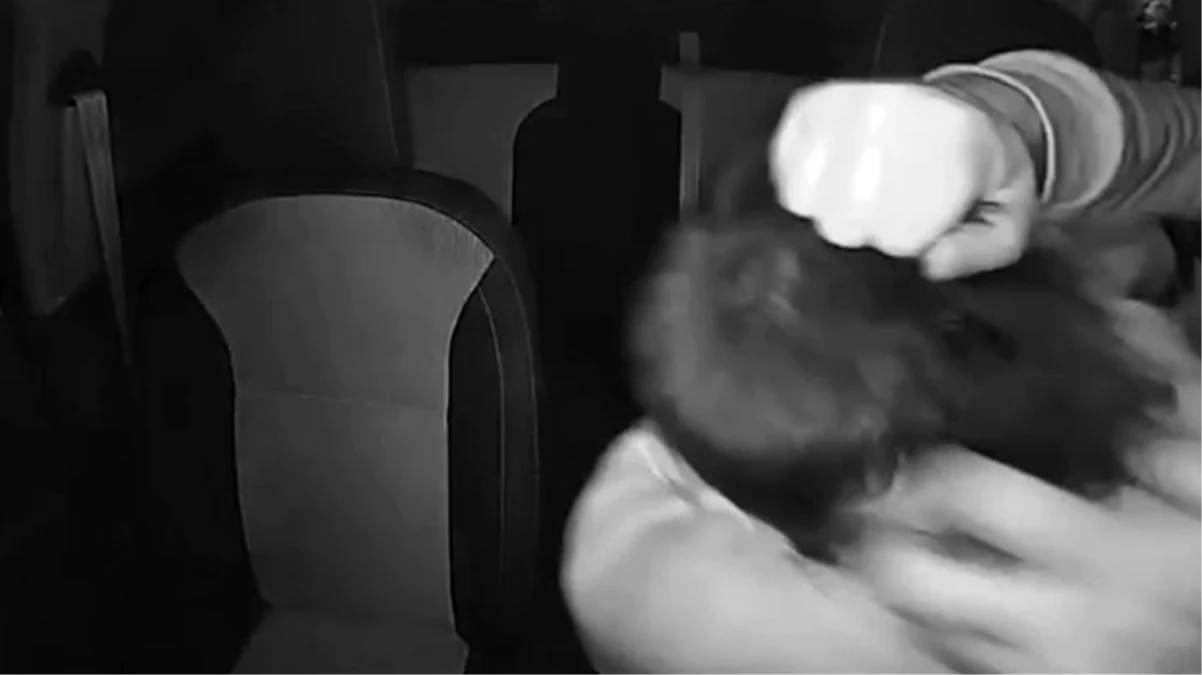 İzmir’de taksiciyi tekme tokat döven şahıs operasyonla yakalandı