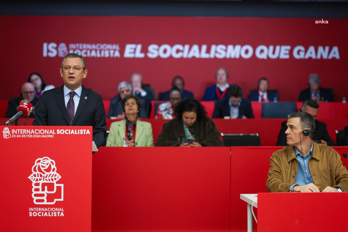 Özgür Özel Sosyalist Enternasyonal Başkan Yardımcılığı’na seçildi