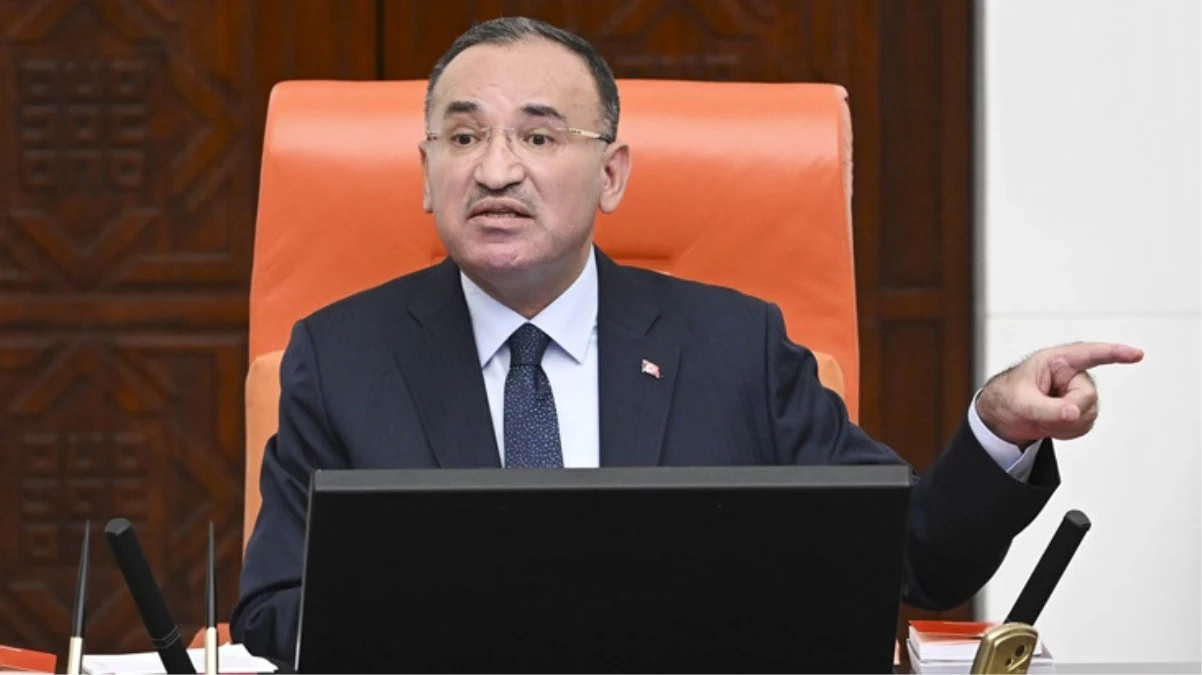 TBMM’de FETÖ polemiği! CHP’li Tanal’ın sözlerine Meclis Başkanvekili Bozdağ’dan zehir zemberek yanıt