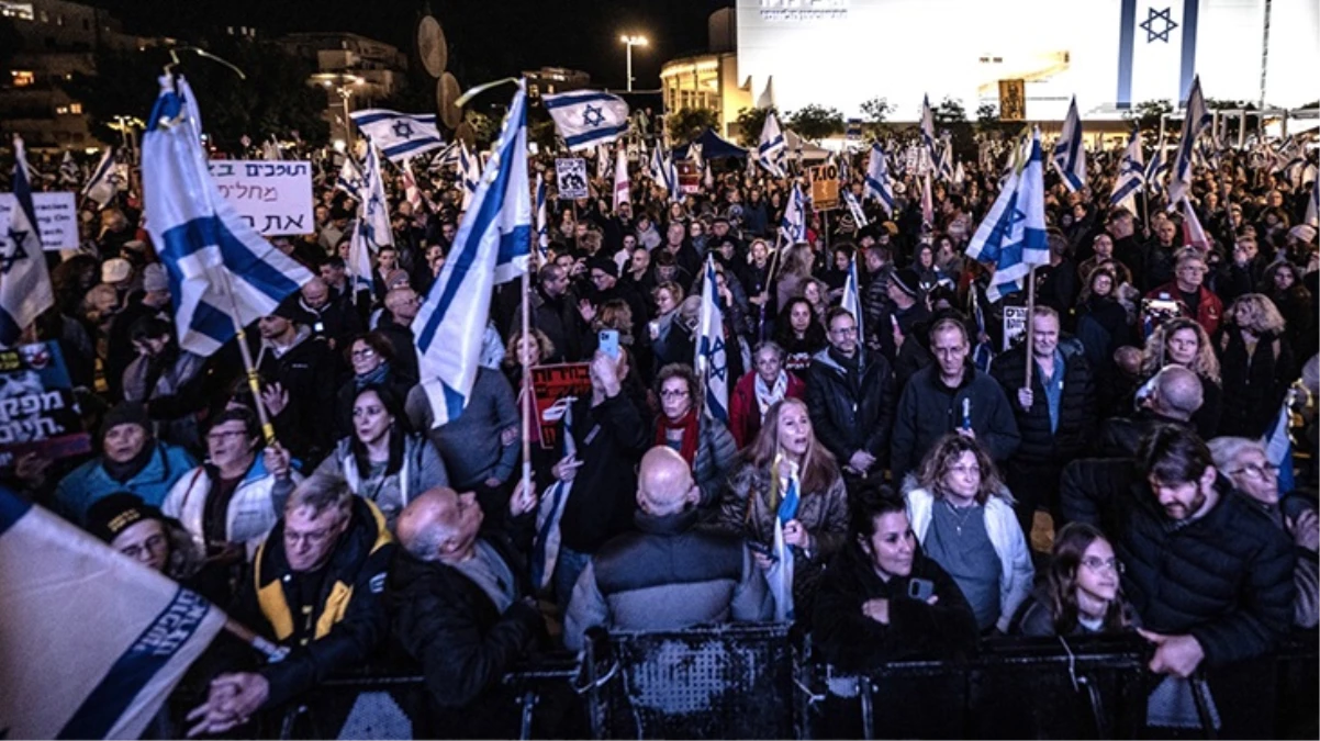 İsrail’in başkenti Tel Aviv’de Netanyahu öfkesi sokaklara taştı: 3 kişi gözaltında