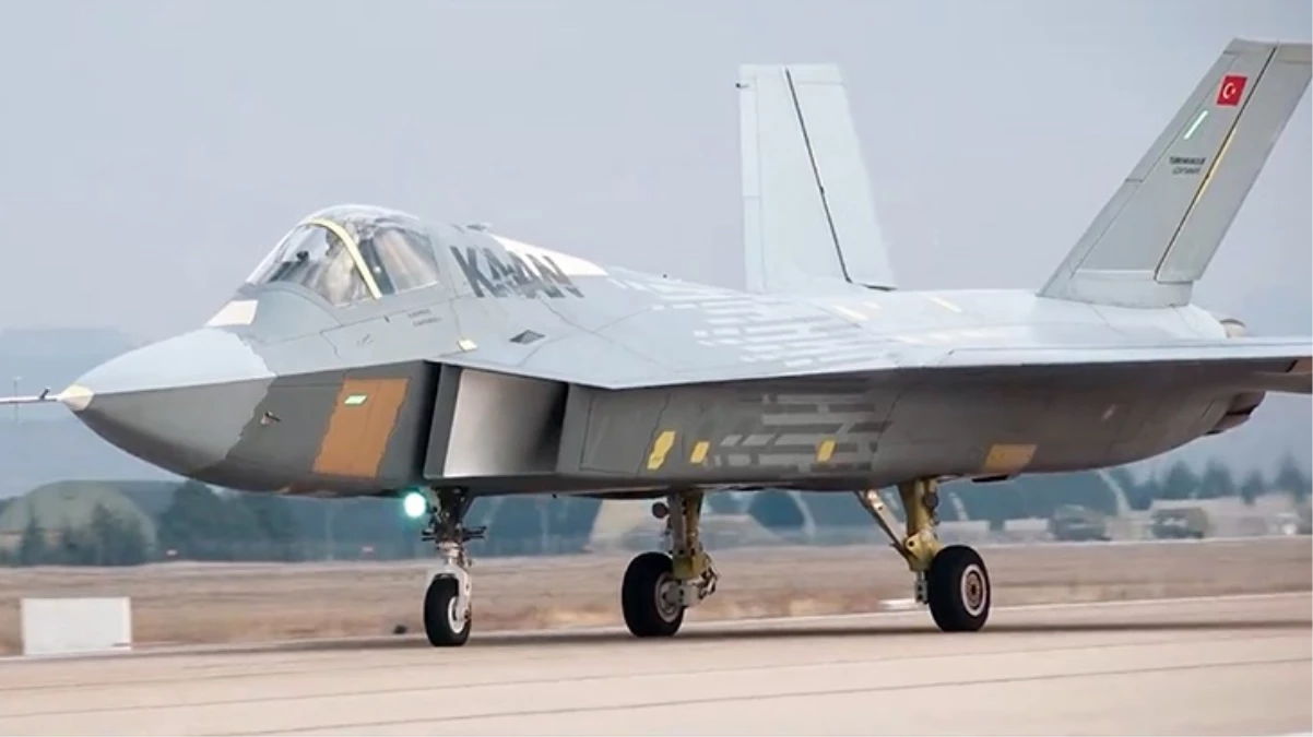 Yerli savaş uçağı KAAN’ın ilk uçuşu dünyada büyük ses getirdi