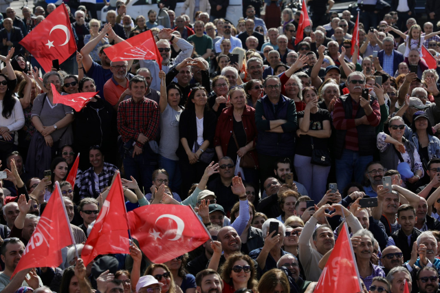 İmmaoğlu'ndan kalabalığı güldüren Murat Kurum esprisi