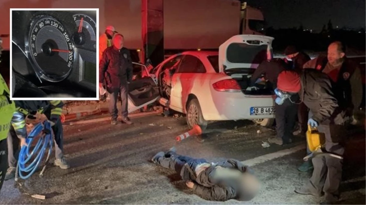 Trafik levhasına çarpan aracın kilometresi 190'da takılı kaldı: 1 ölü