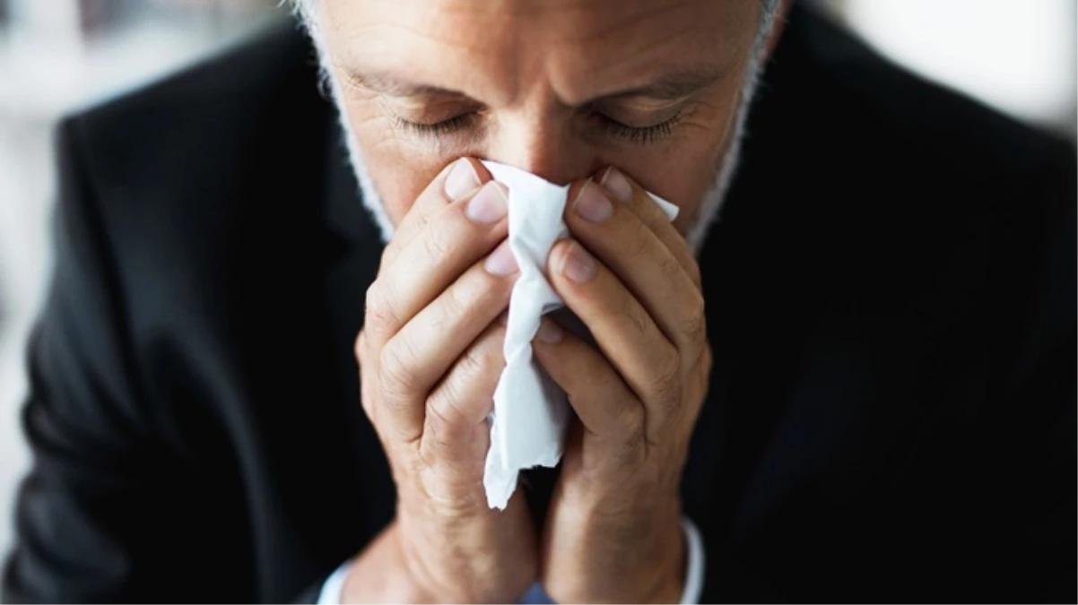 Burun ağrısı şikayeti ile hastaneye giden adamın burnundan 150 böcek çıktı