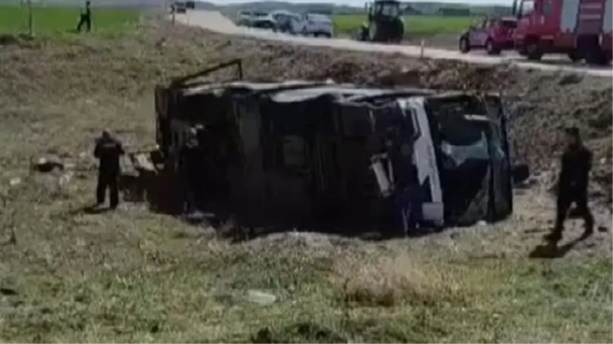 Ankara'da halk otobüsü devrildi: 24 yaralı