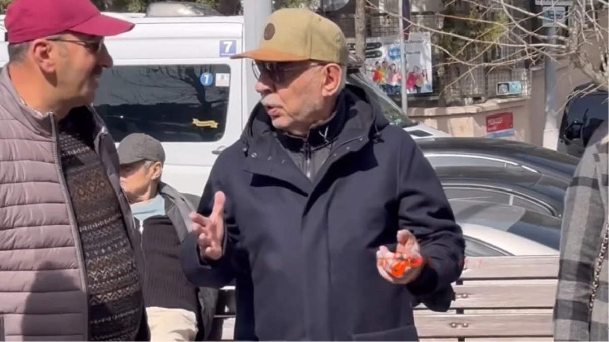 Kayhan Yıldızoğlu’nun cenazesinde gerginlik! Şener Şen, fotoğraf çektirmek isteyenlere tepki gösterdi