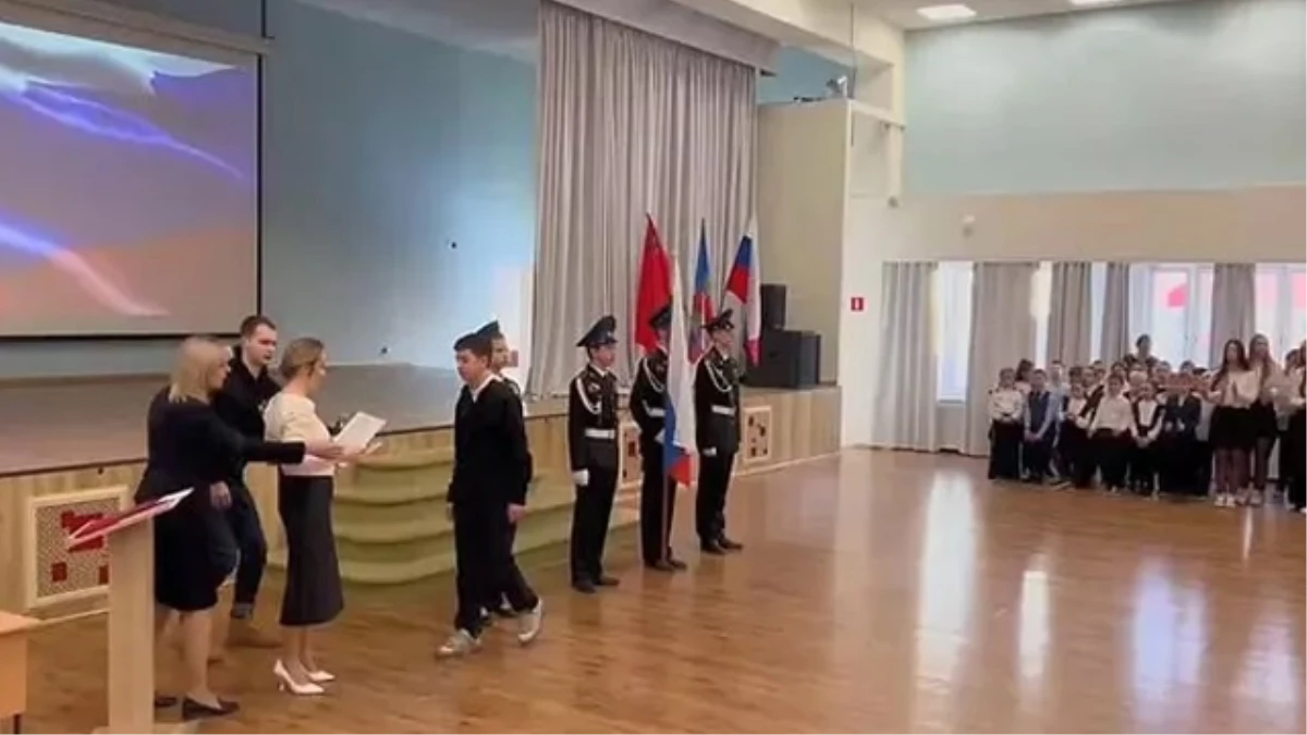 Moskova’daki katliamda onlarca kişinin hayatını kurtaran 15 yaşındaki İslam Halilov’a devlet ödülü verildi