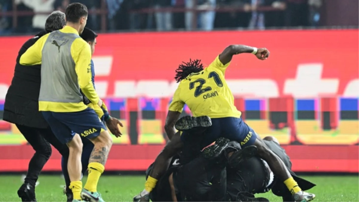 Sahanın ortasında taraftarı yumruklayan Osayi’nin son halini gören herkes aynı yorumu yapıyor