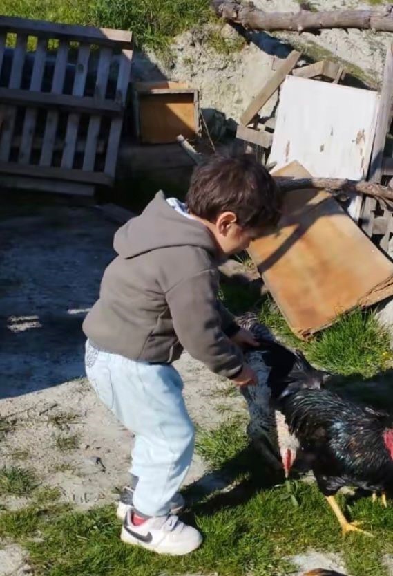 2 yaşındaki çocuk tek başına olduğu evde alevlerin arasında kalarak can verdi