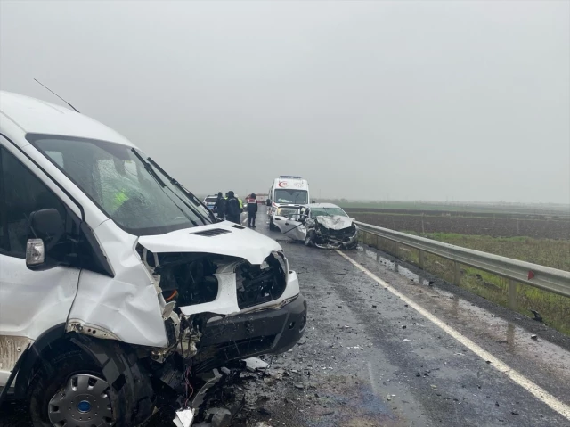 Diyarbakır'da feci kaza: 3 Ölü, 2'si ağır 5 Yaralı