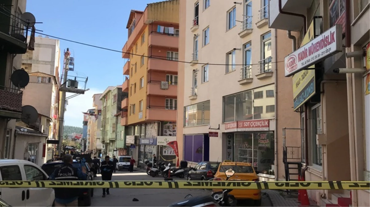 Bilecik’te 5. kattan düşen genç hayatını kaybetti