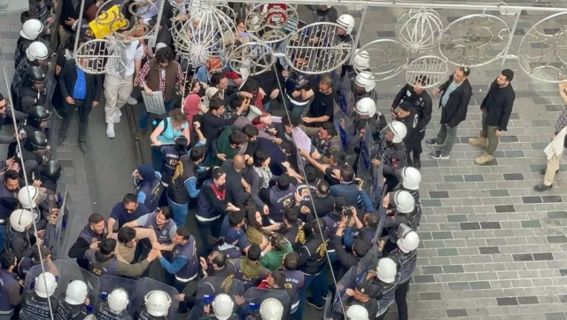 İsrail'le ticareti protesto edenlere ters kelepçe gözaltı! Özgür Özel'den görüntülere sert tepki