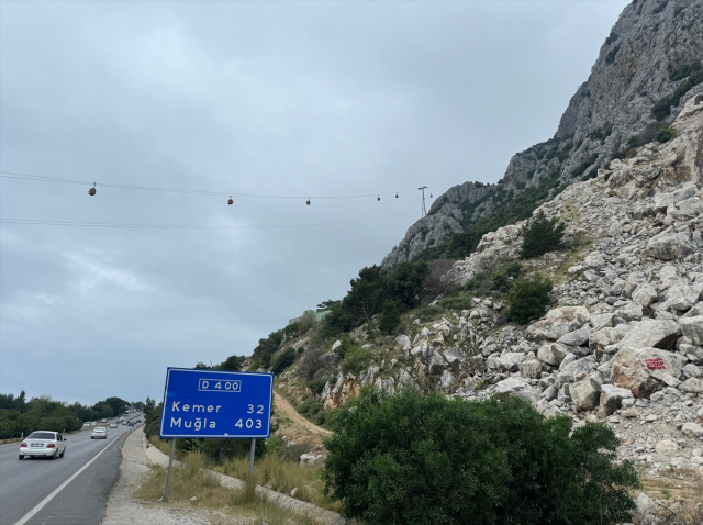 Antalya'da teleferik düştü: 1 ölü, 7 yaralı