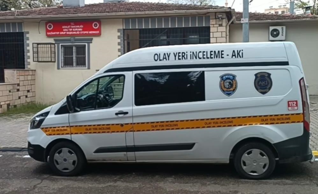 Gaziantep'te 14 yaşındaki kız çocuğu, babasını uykudayken bıçaklayarak öldürdü