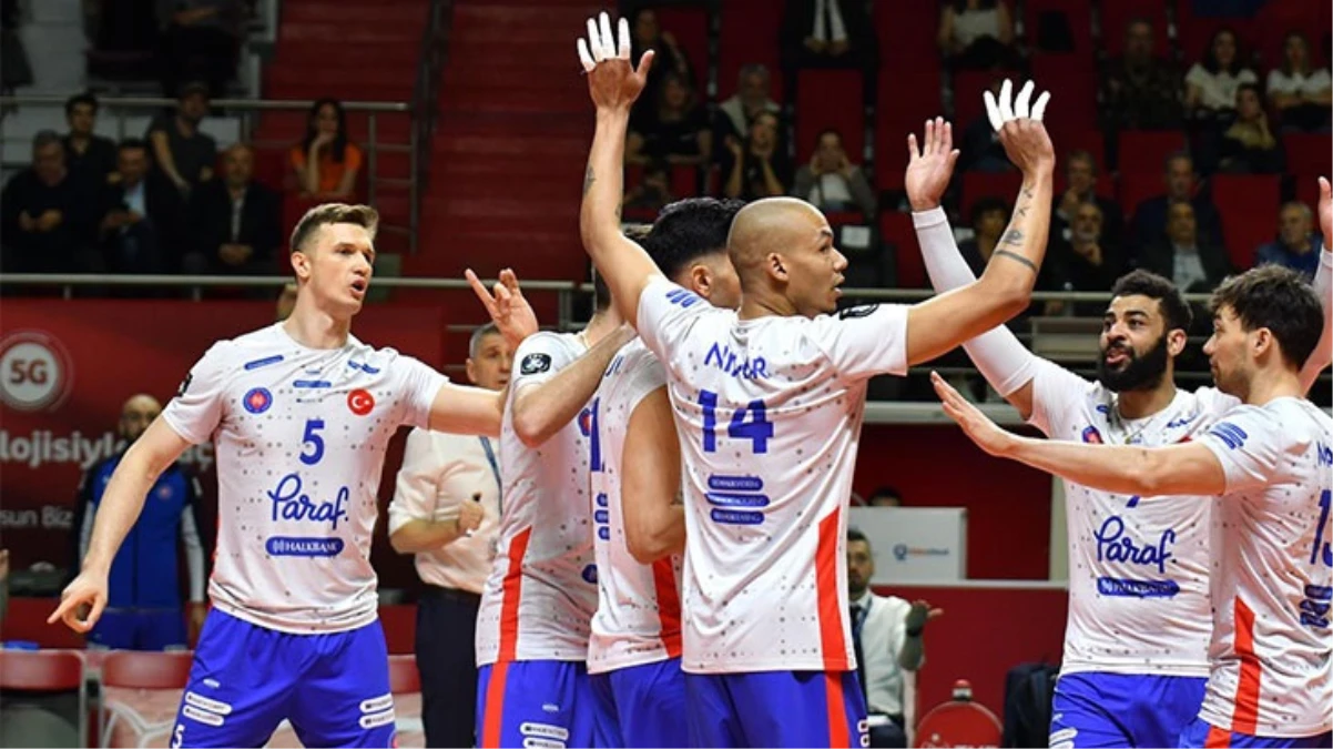 Fenerbahçe’yi yenen Halkbank, Efeler Ligi’nde şampiyon oldu