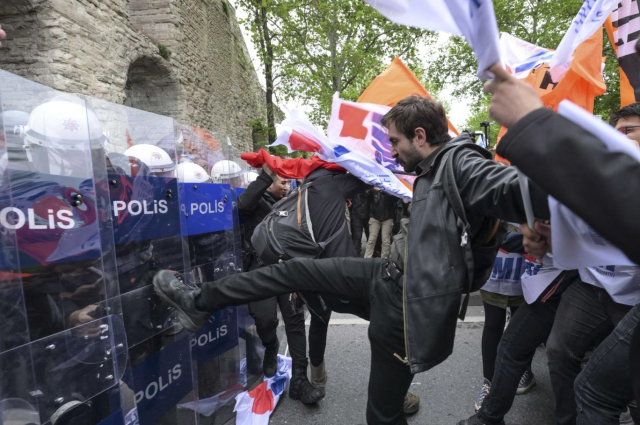 İstanbul'da, 1 Mayıs olaylarında gözaltına alınan 11 kişi daha tutuklandı