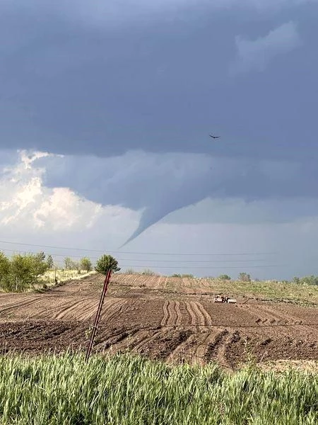 ABD'nin Kansas eyaletinde hortum felaketi: 1 kişi hayatını kaybetti, 22 ev yıkıldı