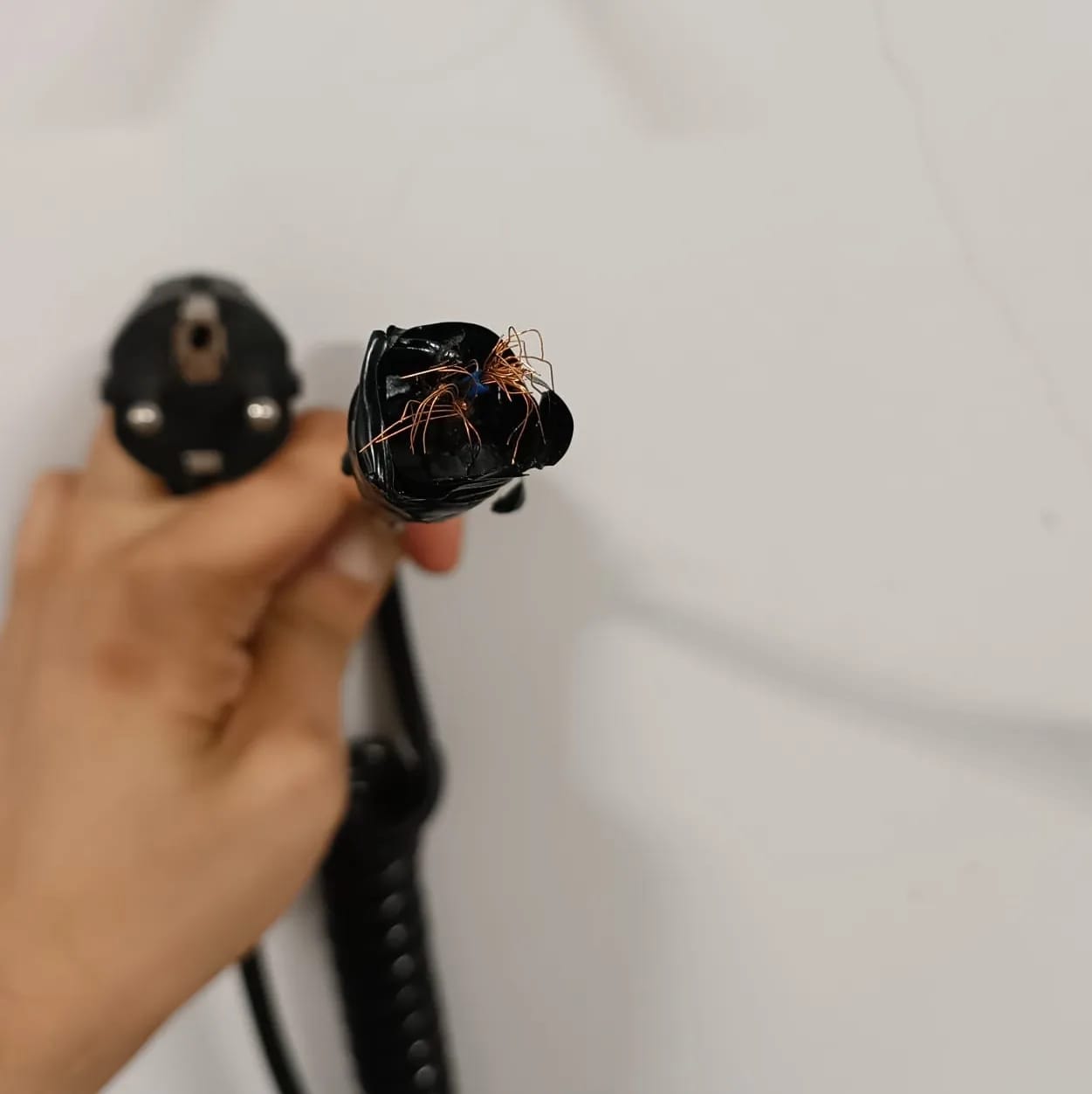 Gözens Güvenlik Şirketi Sorumluluğunda Elektrik Kaçağı