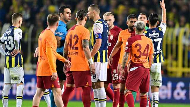 Hata yapma şansları yok! Galatasaray-Fenerbahçe derbisi öncesi 13 futbolcu kart sınırında