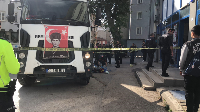 Bursa'da yaşlı kadın çöp kamyonunun altında kalarak hayatını kaybetti