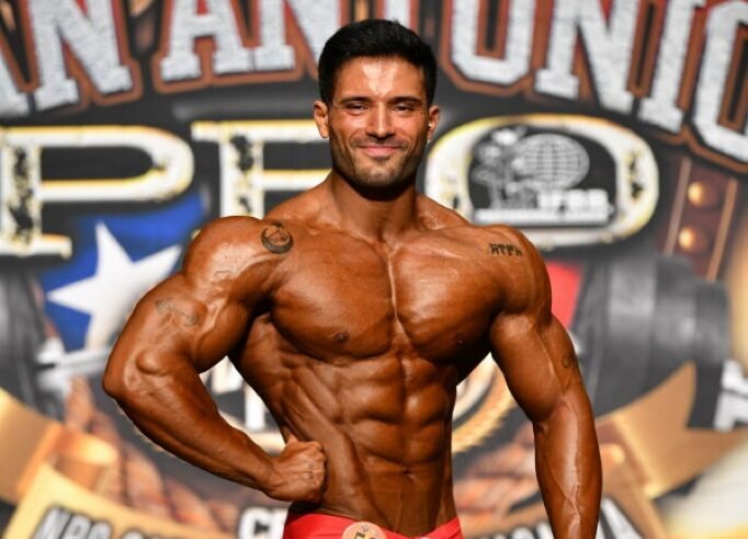 Burak Özkul rakiplerine Geride Bırakarak Mr. Olympia’ya Gidiyor