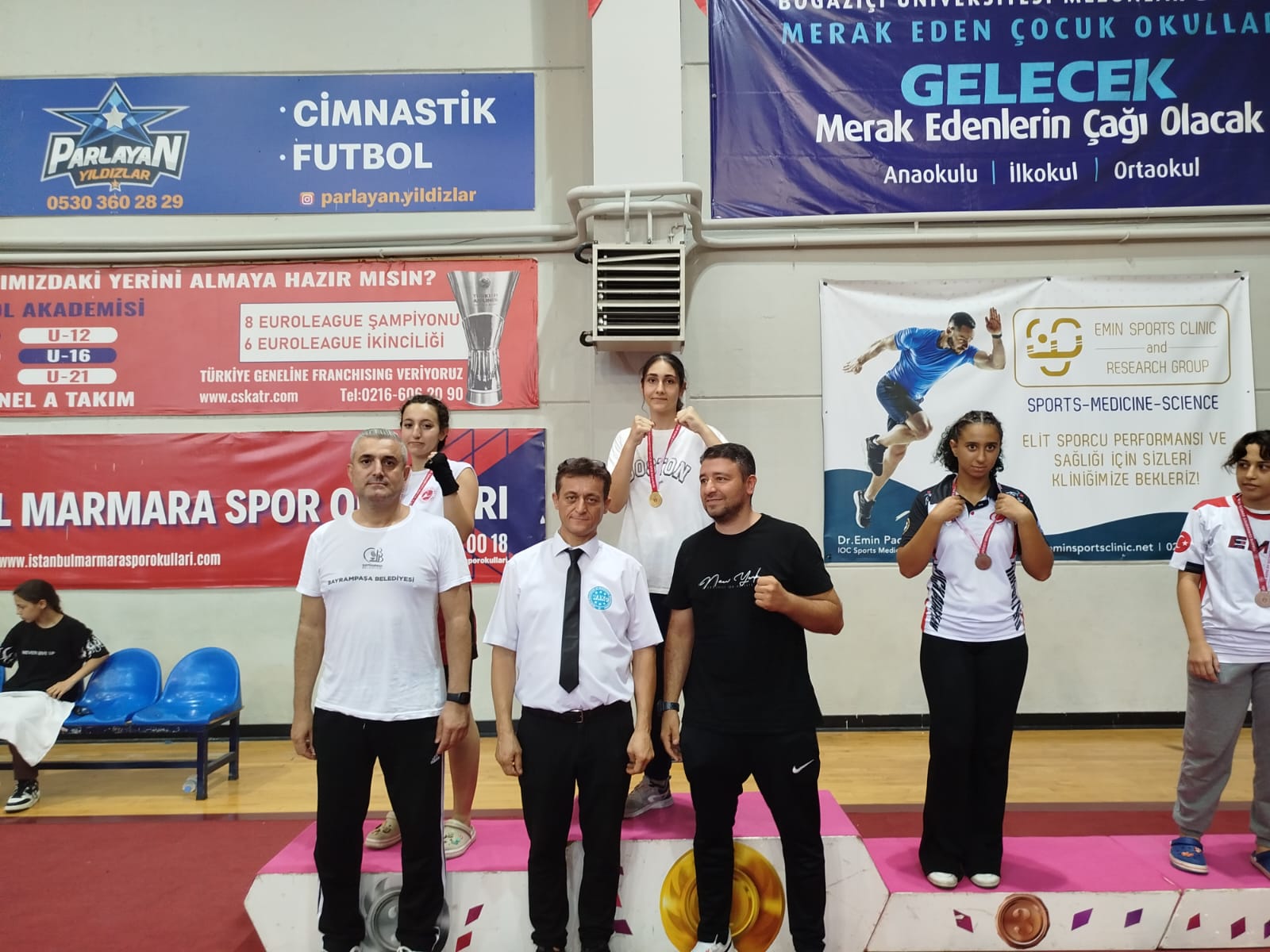 Sağlıklı Gelecek İçin Spor Eğitimi: Semih Erden Spor Salonu’nda Gençlerimizle Birlikte