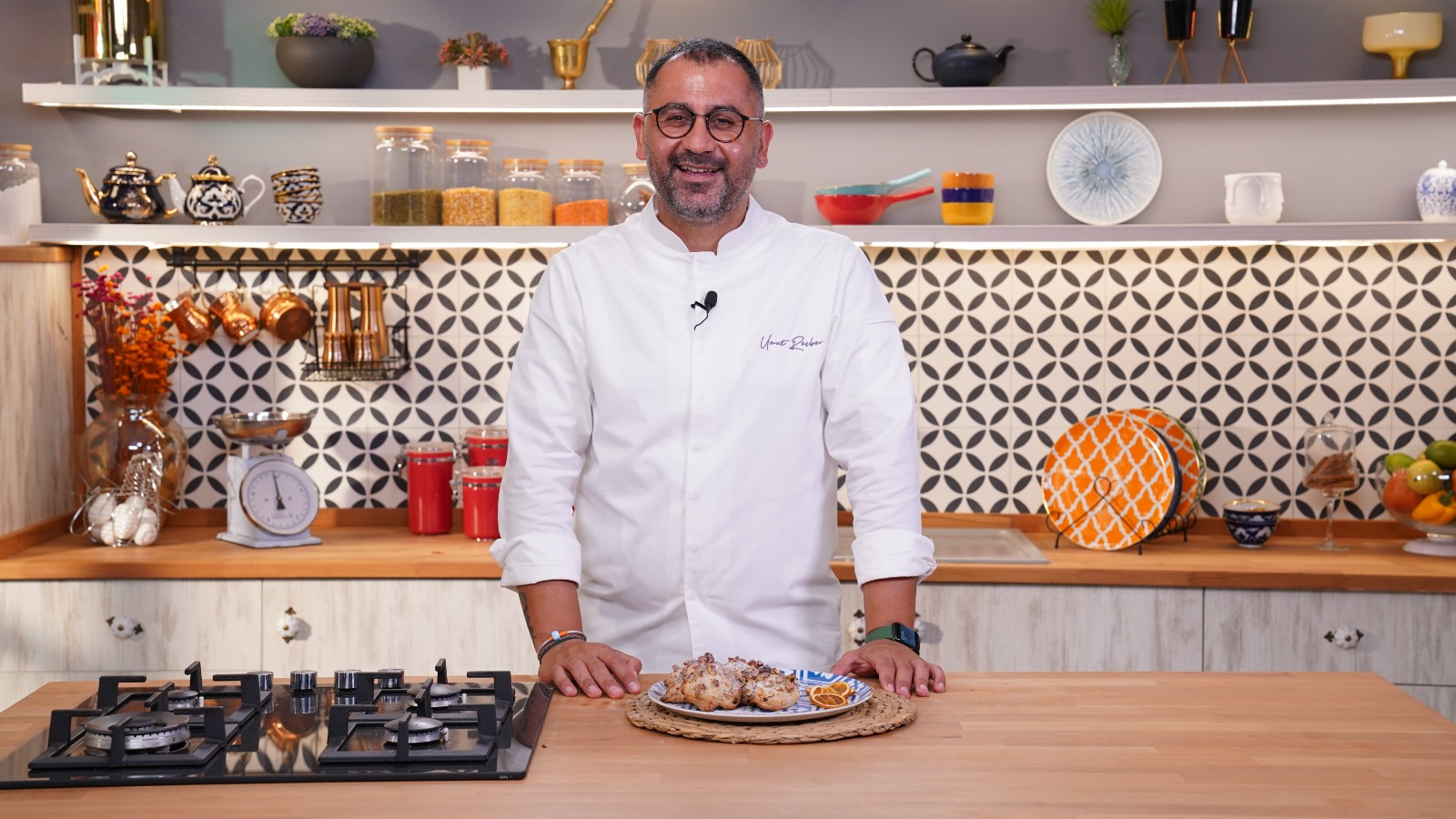 Şef Umut Reçber: ‘Vegan Pişirici’ ile Geleneksel Lezzetlere Alternatifler Sunuyor