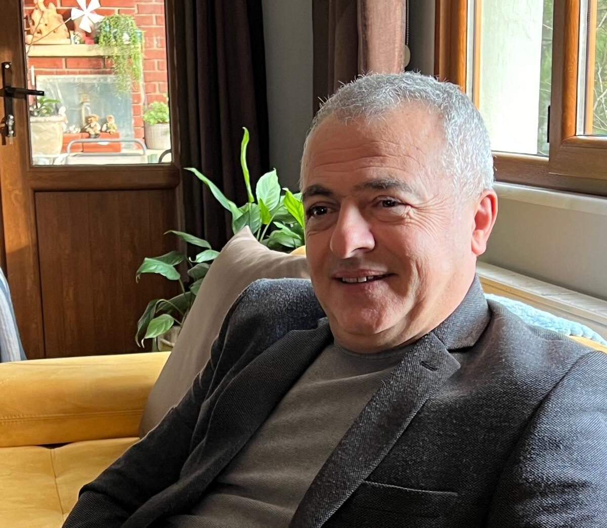 Gazeteci Veli Yılmaz: Gündoğumu Gazetesi’nin Ardındaki İsim