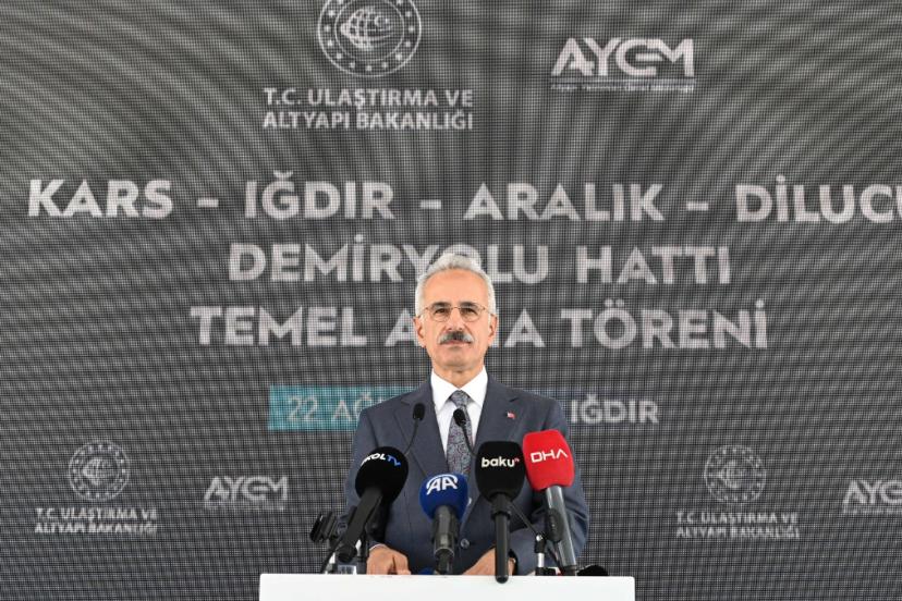 Abdulkadir Uraloğlu: Zengezur Koridoru küresel ticarete etki edecek