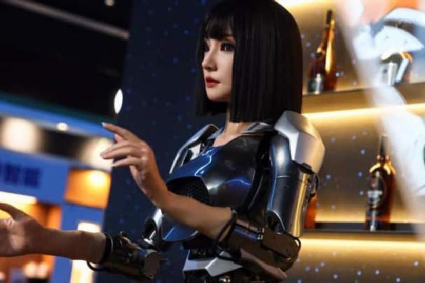 Çin’de ilk ‘robot alışveriş merkezi’ hizmete açıldı