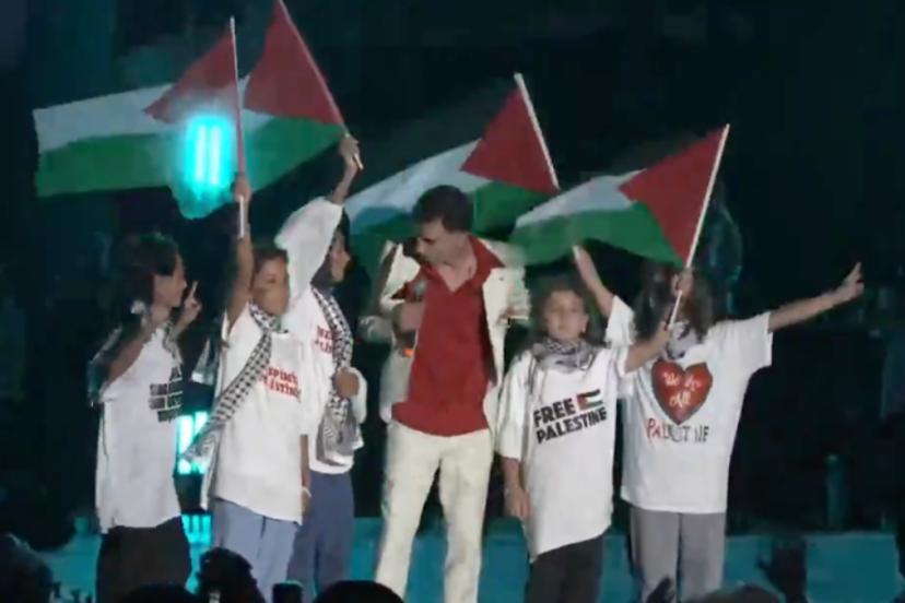 Ebo Gazze’yi unutmadı: Sahne öncesi ‘Özgür Filistin’ sloganları