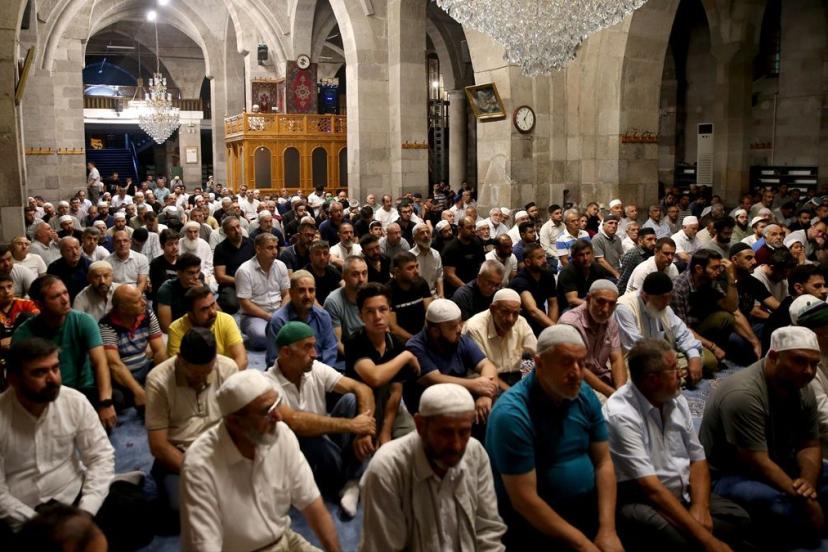 Kayseri’de gurbetçiler sabah namazında buluştu