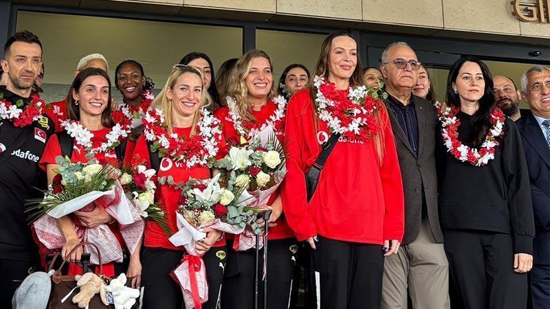 A Milli Kadın Voleybol Takımı Gümüş Madalya Aldı.