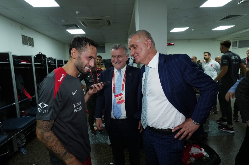 Cumhurbaşkanı Erdoğan’dan A Milli Futbol Takımı’na Tebrik