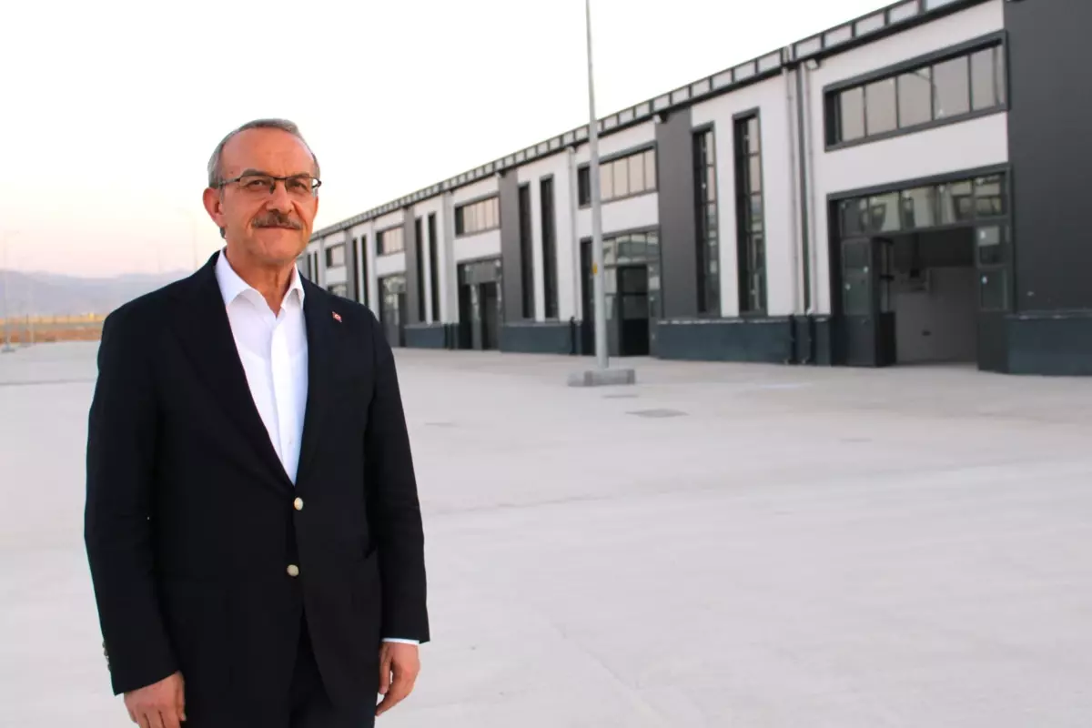 Deprem Sonrası Malatya’da İş Yerleri Yükseliyor: İlk Teslimatlar Başlıyor