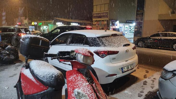 Ardahan’a Mevsimin İlk Karı Düştü