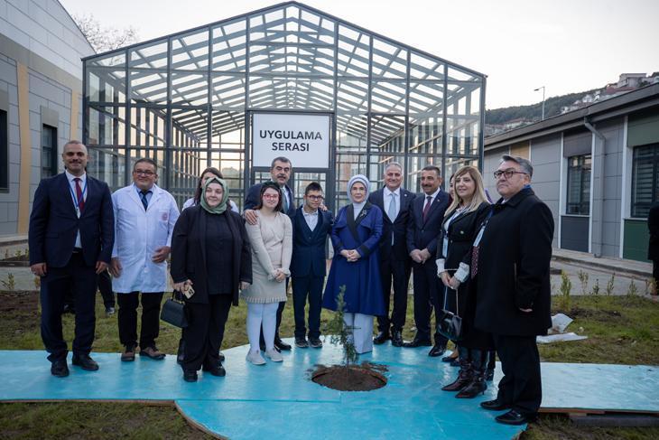 Emine Erdoğan: “Engelli Bireyler Toplumun Eşit, Onurlu ve Saygın Fertleridir”